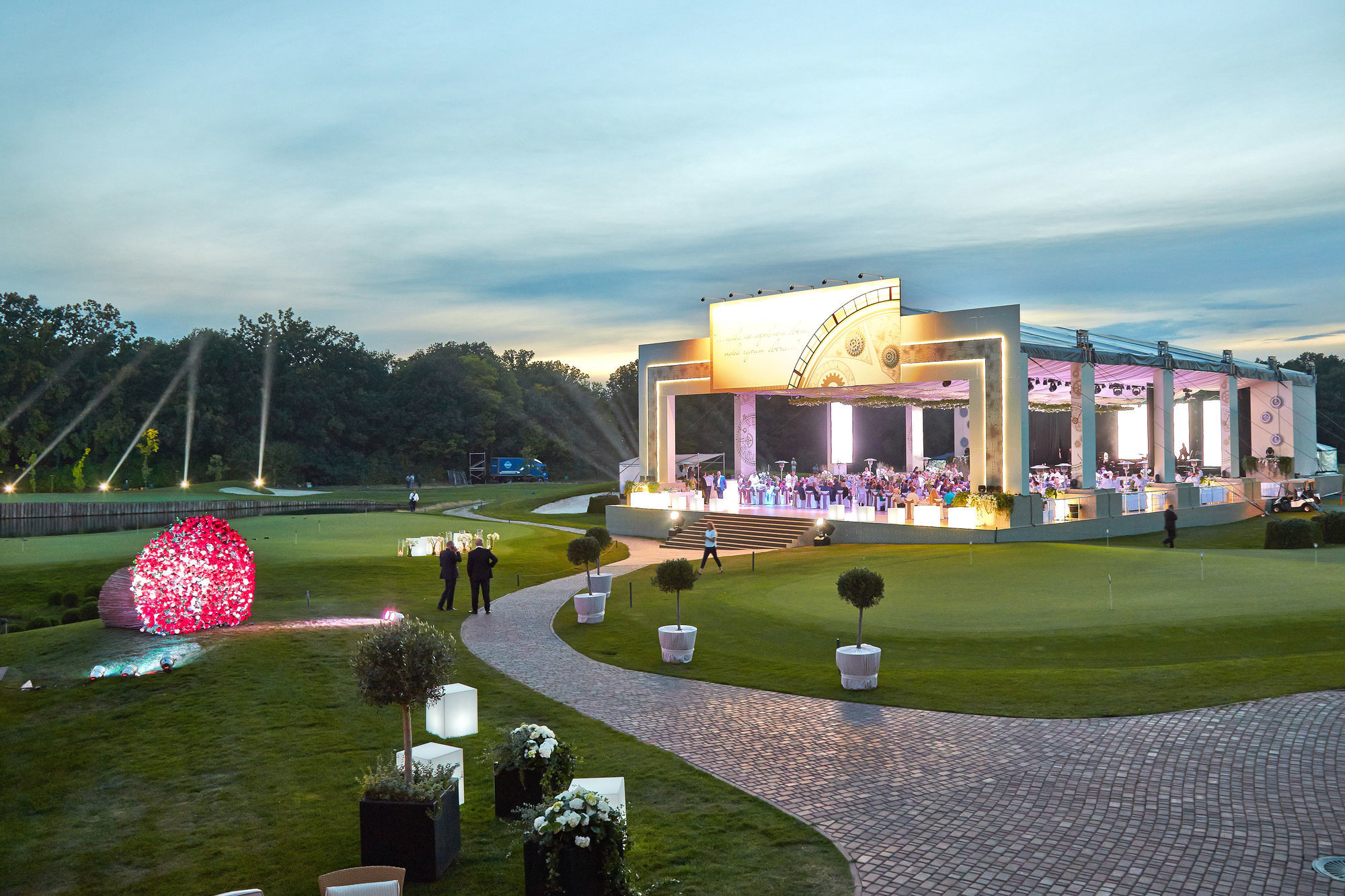 Superior Golf And Spa Resort Charkiw Exterior foto