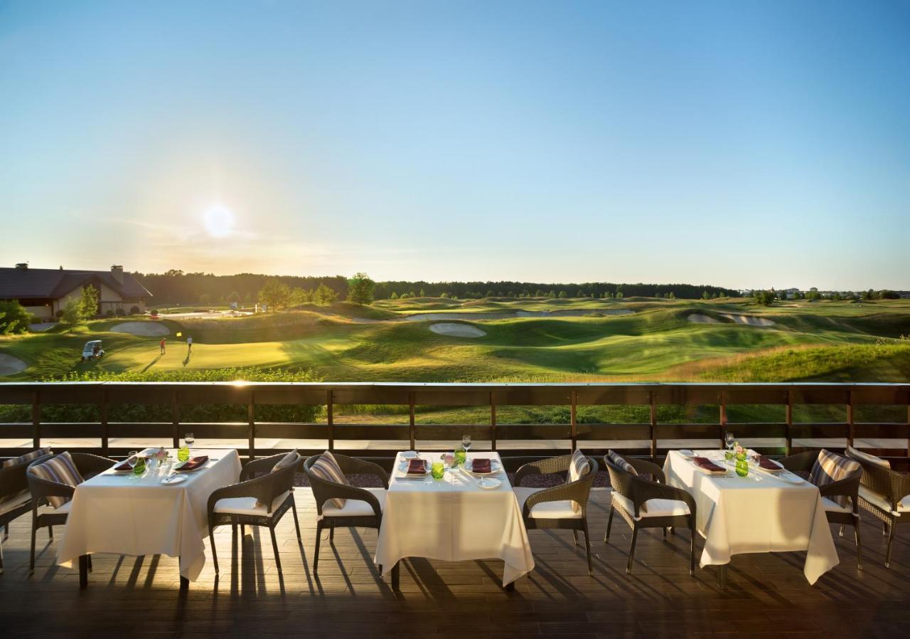 Superior Golf And Spa Resort Charkiw Exterior foto