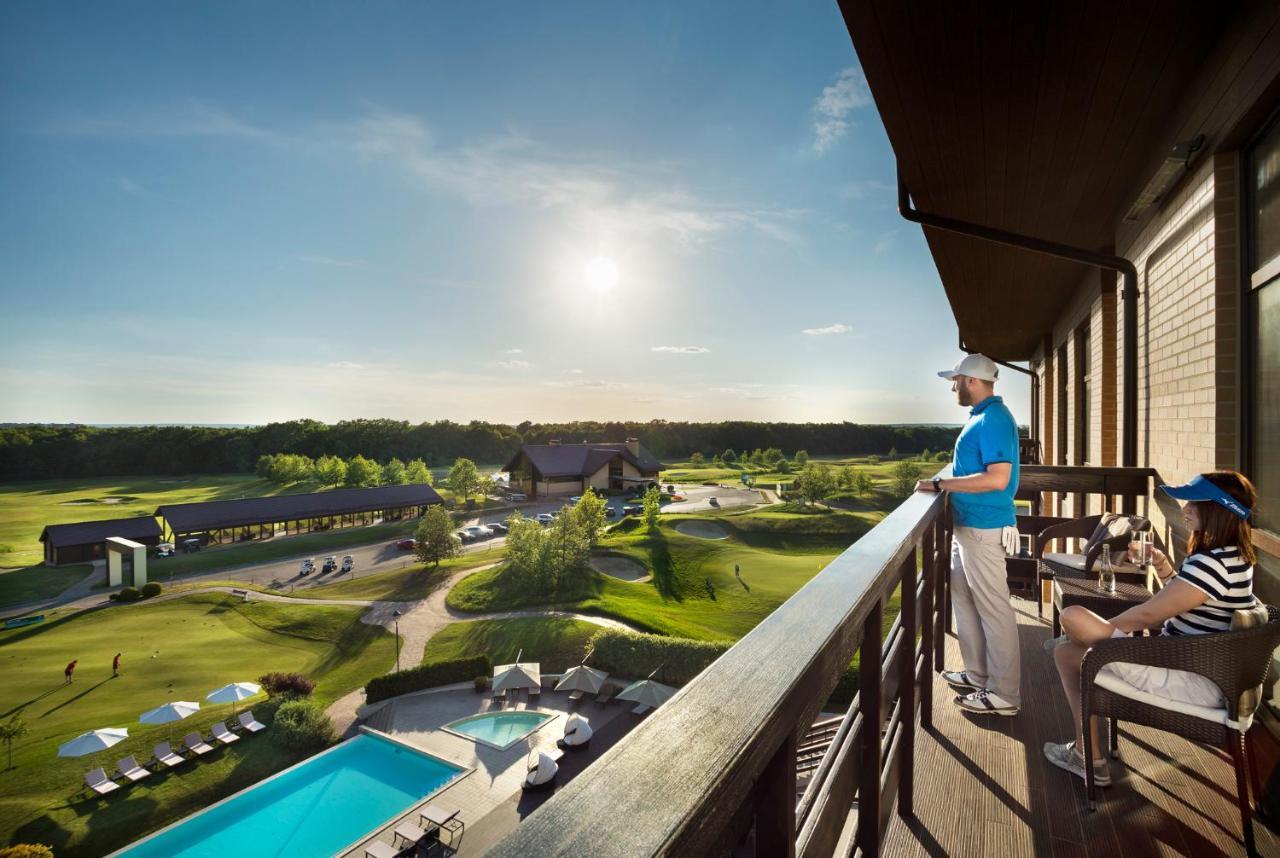 Superior Golf And Spa Resort Charkiw Exterior foto